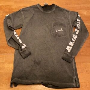 Pink long sleeve front pocket tee very nice sz XS